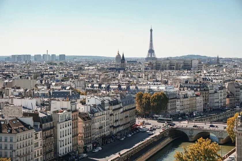 El mundo lleva años preguntándose si controlar los precios del alquiler sirve para algo. París tiene la respuesta: 968 € de ahorro